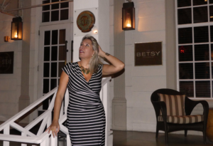 coktail-party-singer-miami